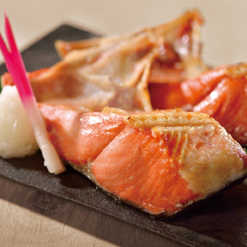 紅鮭カマ（1.5kg）